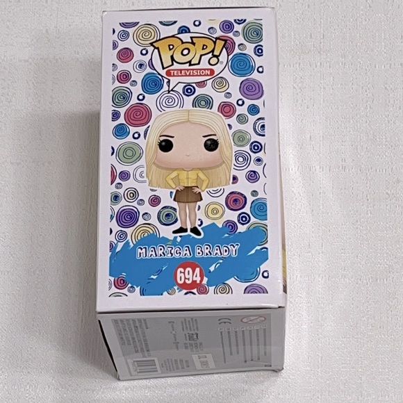 Funko Pop! Marcia Brady (The Brady Bunch) Vinyl Figure - Includes Collector's Box Protector